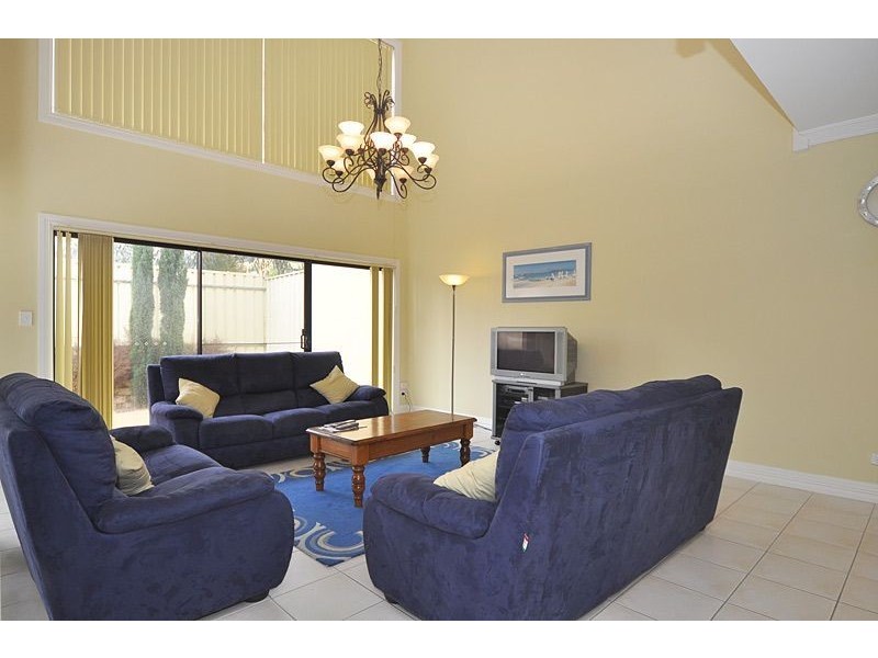 15 Nunkeri Avenue, Encounter Bay SA 5211