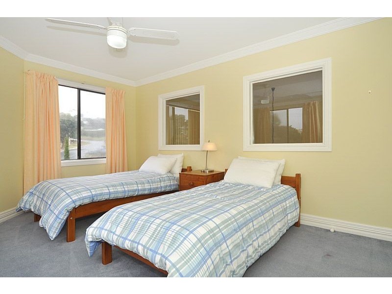 15 Nunkeri Avenue, Encounter Bay SA 5211