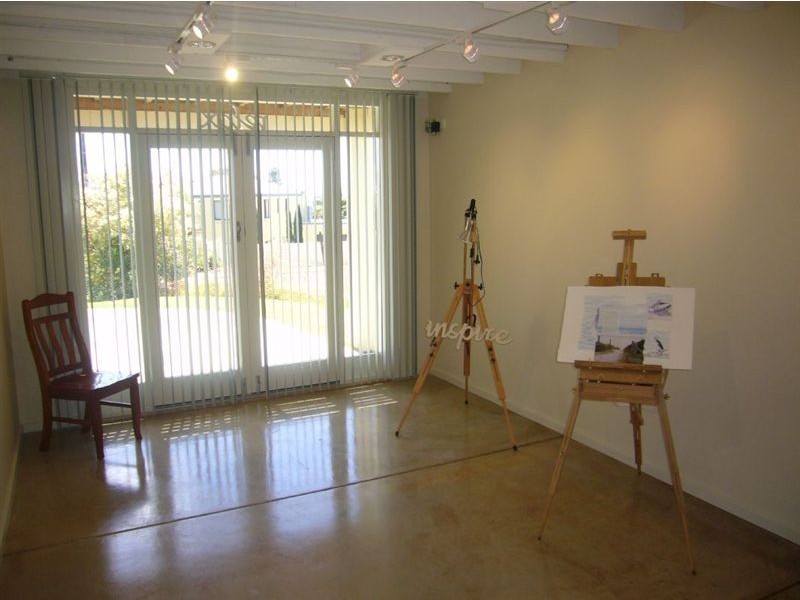 27 Nevin Avenue, Encounter Bay SA 5211