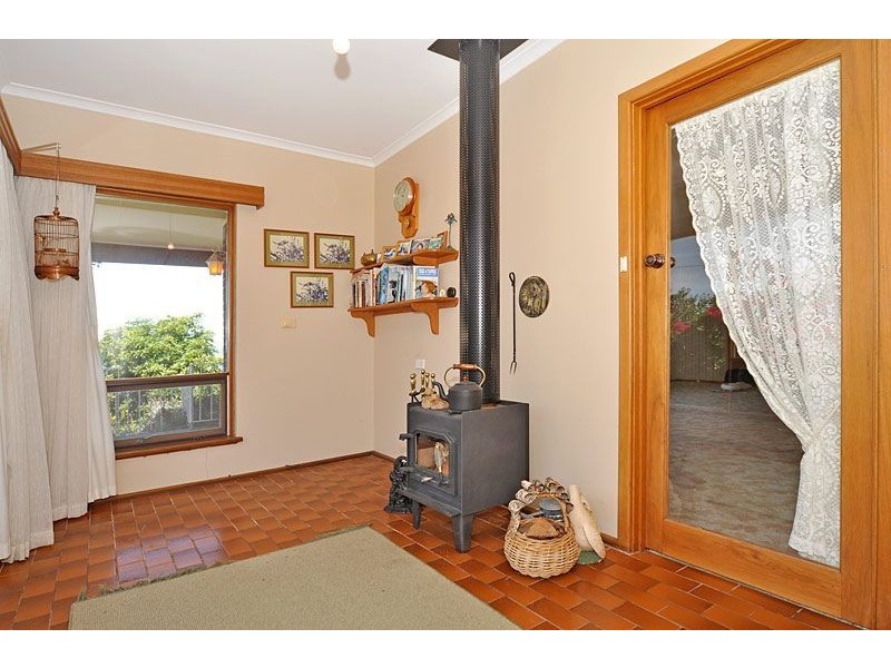 11 Rumbelow Street, Encounter Bay SA 5211