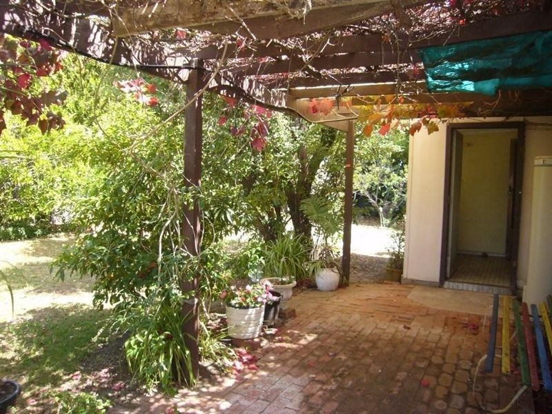 18 The Parkway, Victor Harbor SA 5211