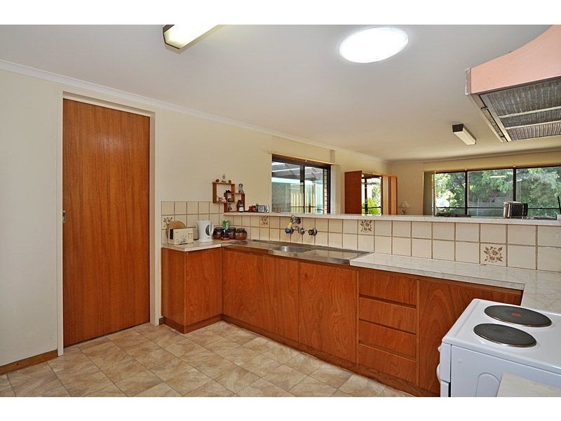 34 Newland Street, Victor Harbor SA 5211