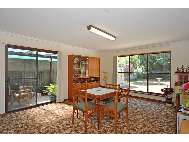 34 Newland Street, Victor Harbor SA 5211