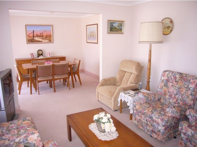 57 Renown Avenue, Victor Harbor SA 5211