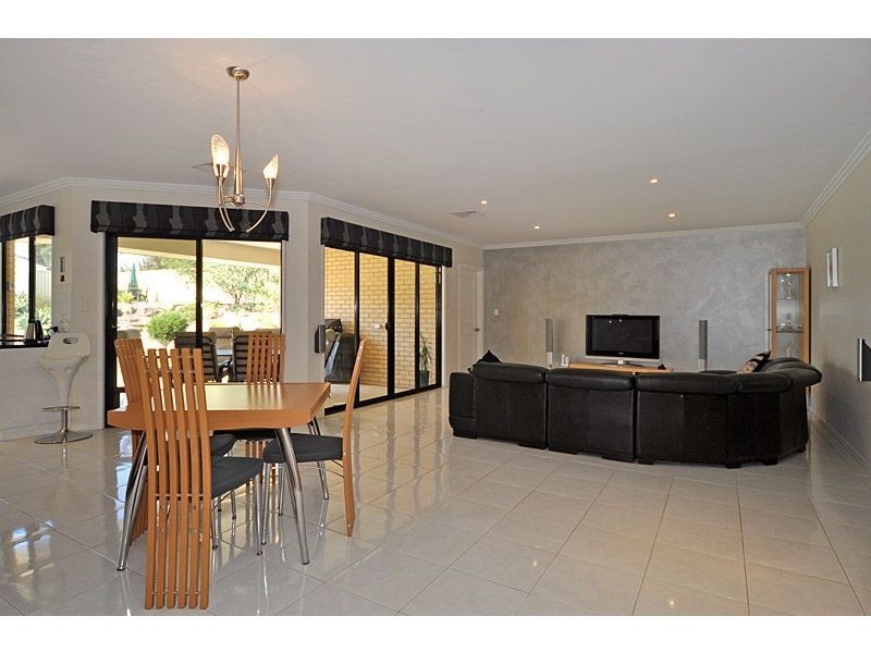 6 Links Court, Mccracken SA 5211