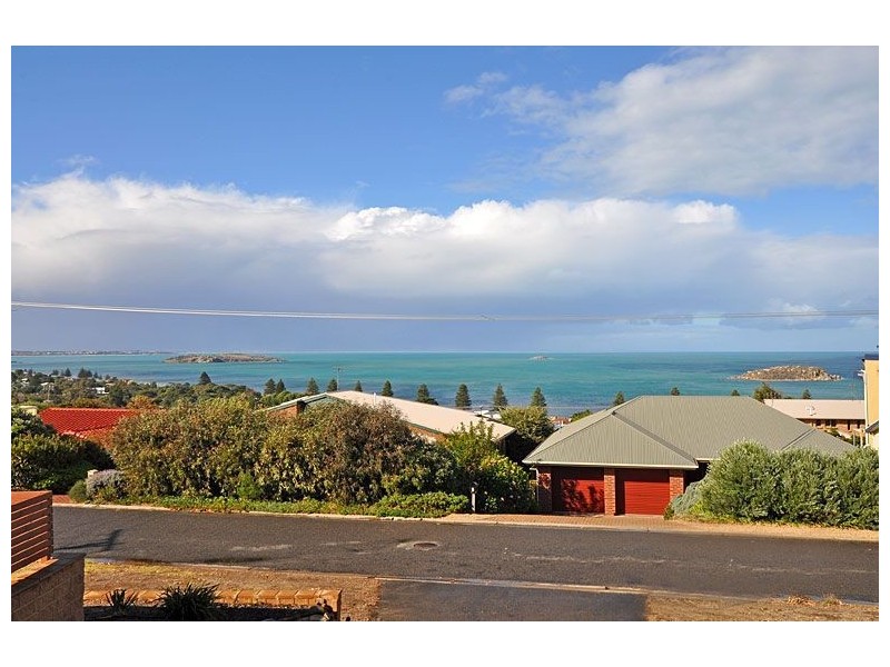 51 Rumbelow Street, Encounter Bay SA 5211