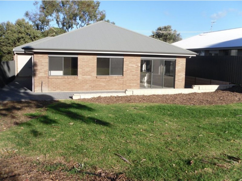 7 Sweetman Avenue, Encounter Bay SA 5211