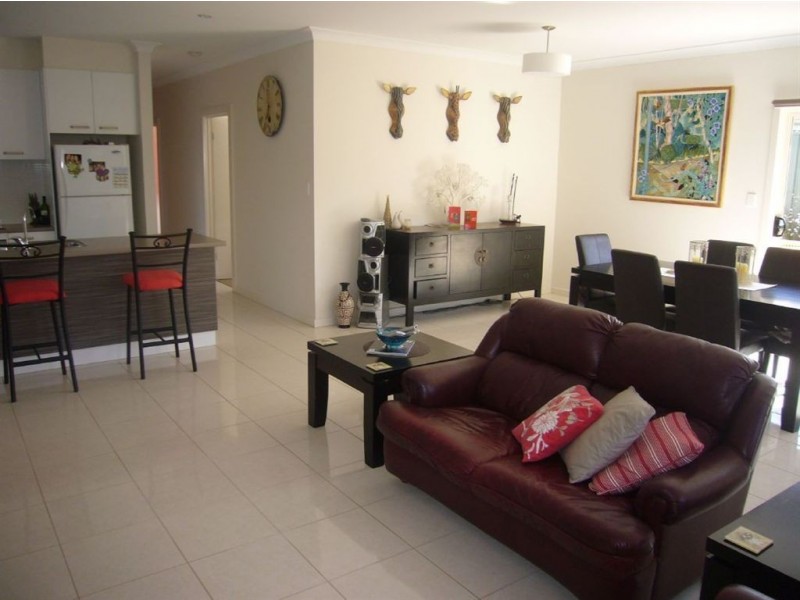6 Jeffery Drive, Encounter Bay SA 5211
