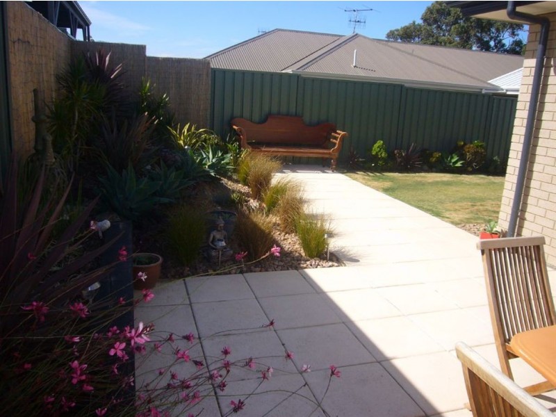 6 Jeffery Drive, Encounter Bay SA 5211