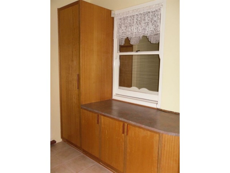 13 Peace Ave, Victor Harbor SA 5211