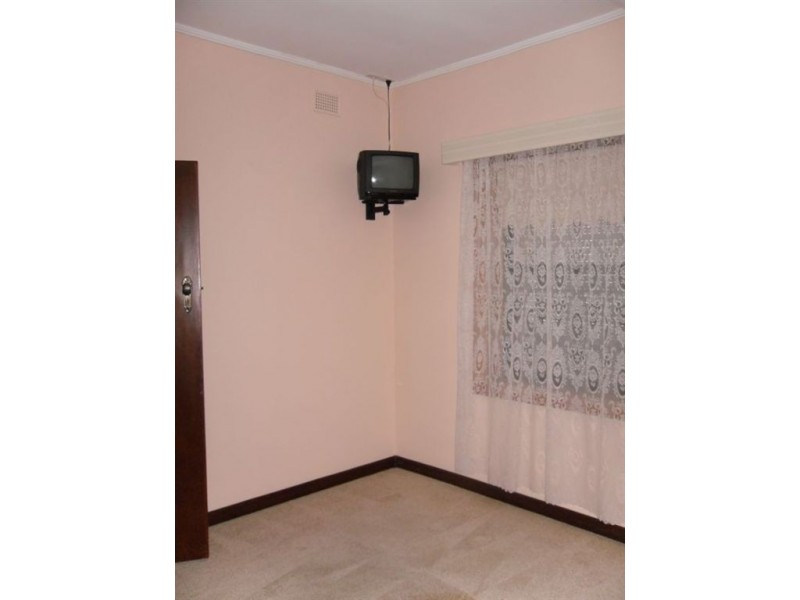 13 Peace Ave, Victor Harbor SA 5211