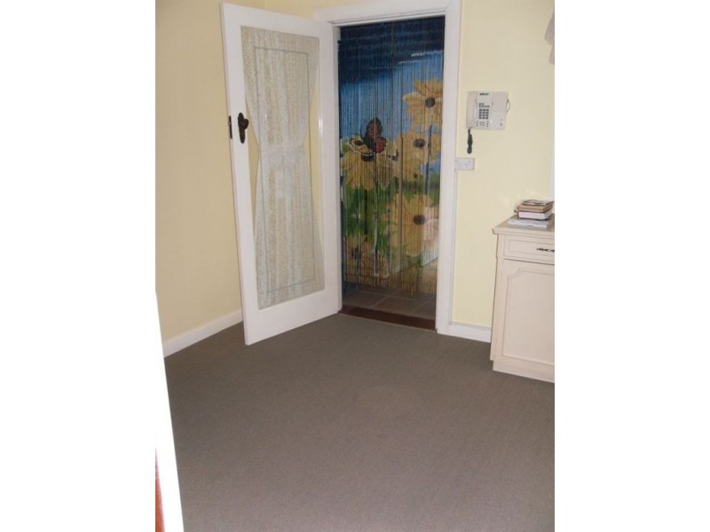 13 Peace Ave, Victor Harbor SA 5211