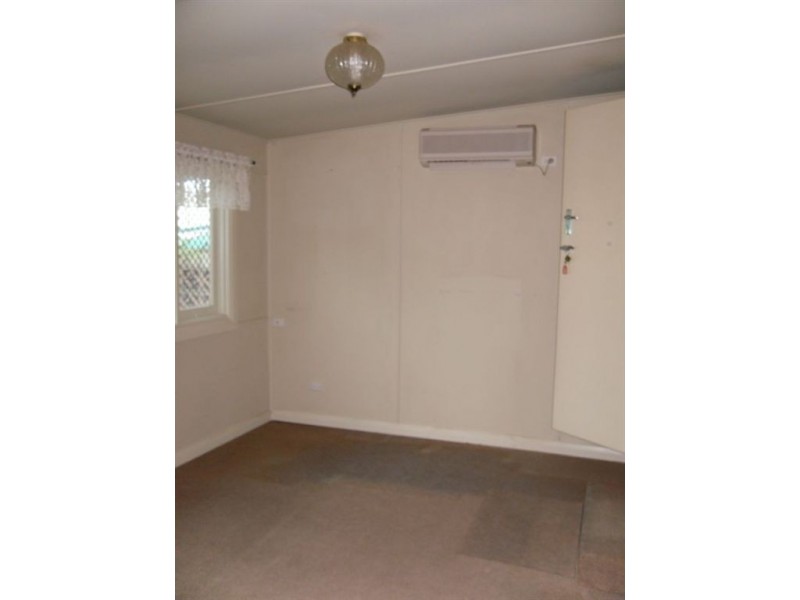 13 Peace Ave, Victor Harbor SA 5211