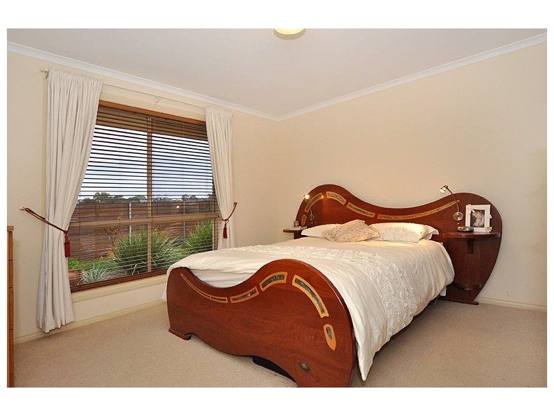 1 Gare Court, Victor Harbor SA 5211