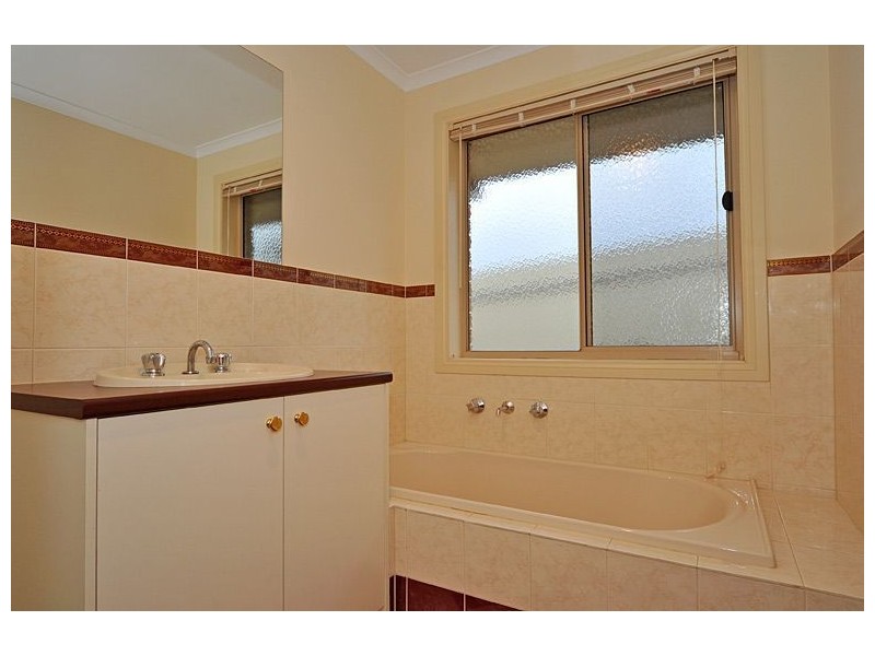 1 Gare Court, Victor Harbor SA 5211