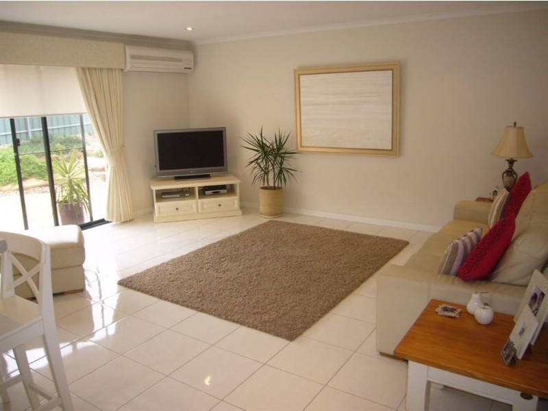 1 Tripp Street, Encounter Bay SA 5211