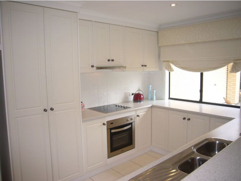 1 Tripp Street, Encounter Bay SA 5211
