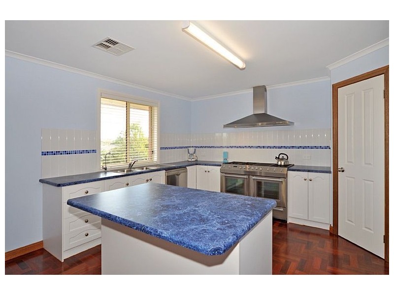21 Norfolk Avenue, Victor Harbor SA 5211