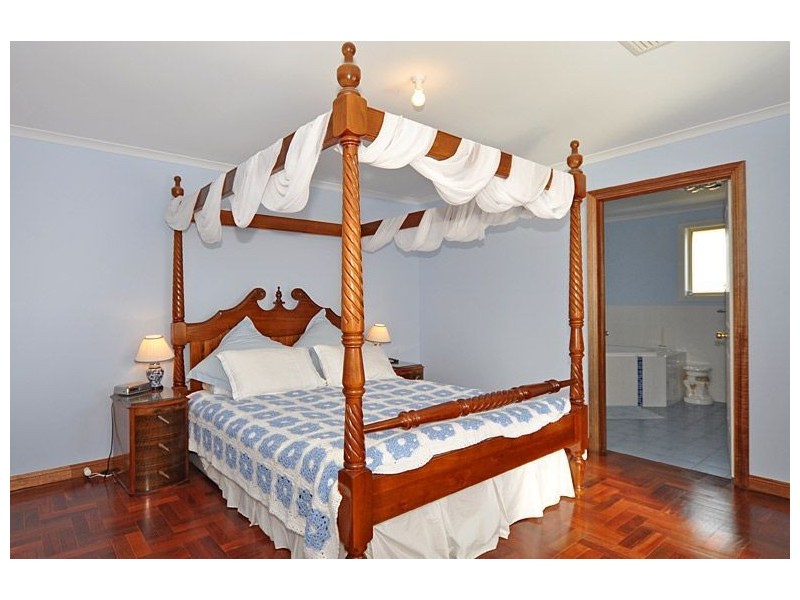21 Norfolk Avenue, Victor Harbor SA 5211