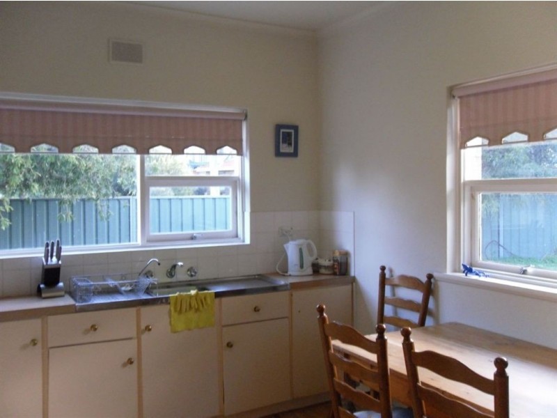 25 Petrel Avenue, Encounter Bay SA 5211