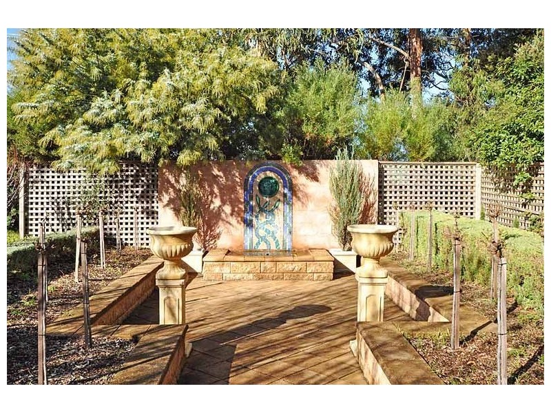 3 Folkestone Terrace, Victor Harbor SA 5211