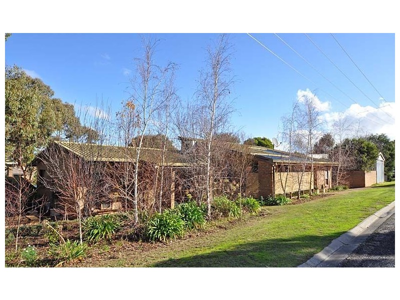 3 Folkestone Terrace, Victor Harbor SA 5211