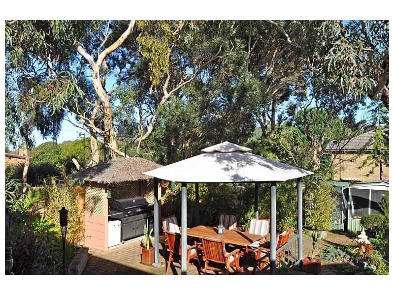 3 Folkestone Terrace, Victor Harbor SA 5211