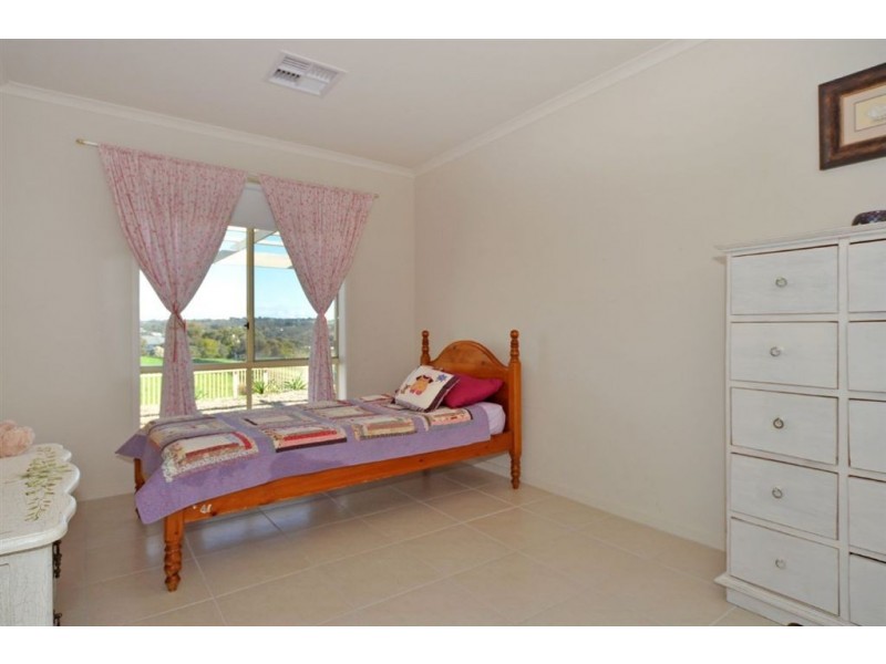 19 Tyrone Street, Victor Harbor SA 5211