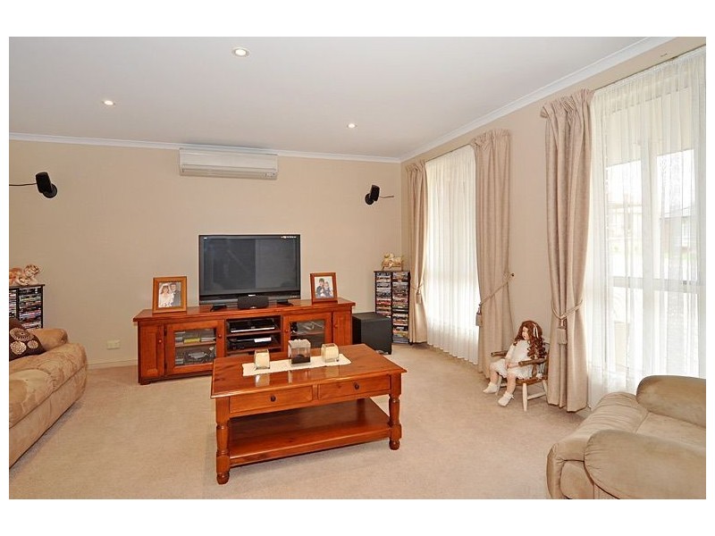15 Heysen Parade, Hayborough SA 5211