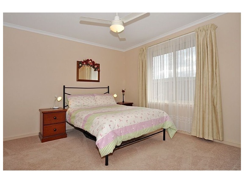 15 Heysen Parade, Hayborough SA 5211