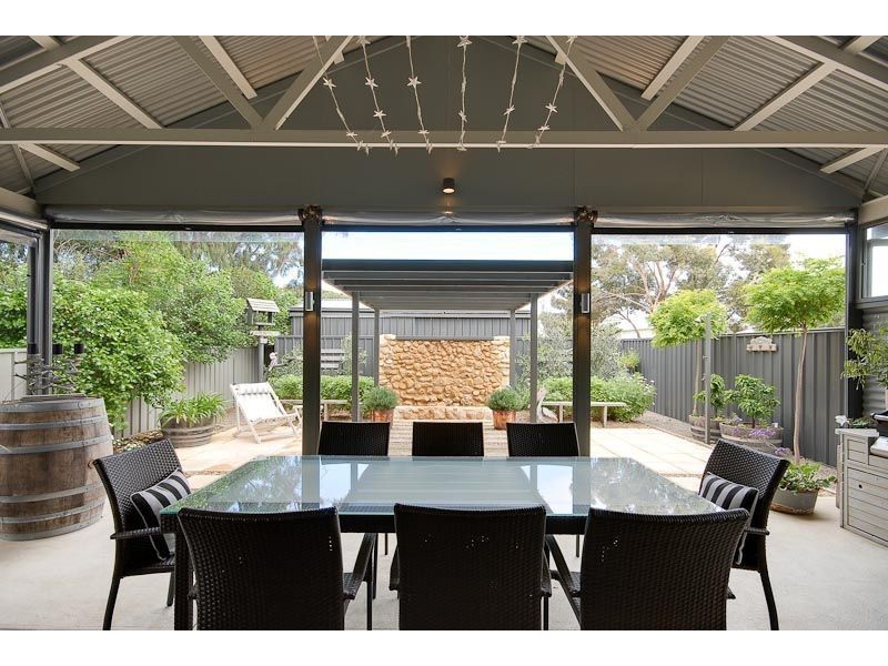 32 Russell Street, Encounter Bay SA 5211