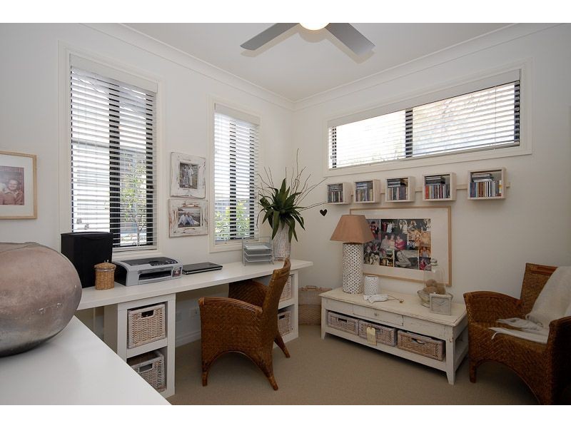 32 Russell Street, Encounter Bay SA 5211