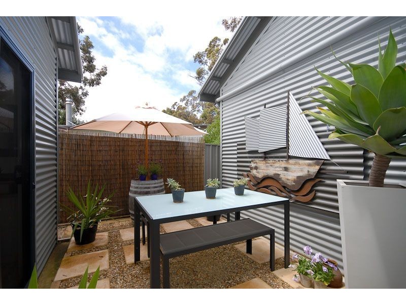 32 Russell Street, Encounter Bay SA 5211