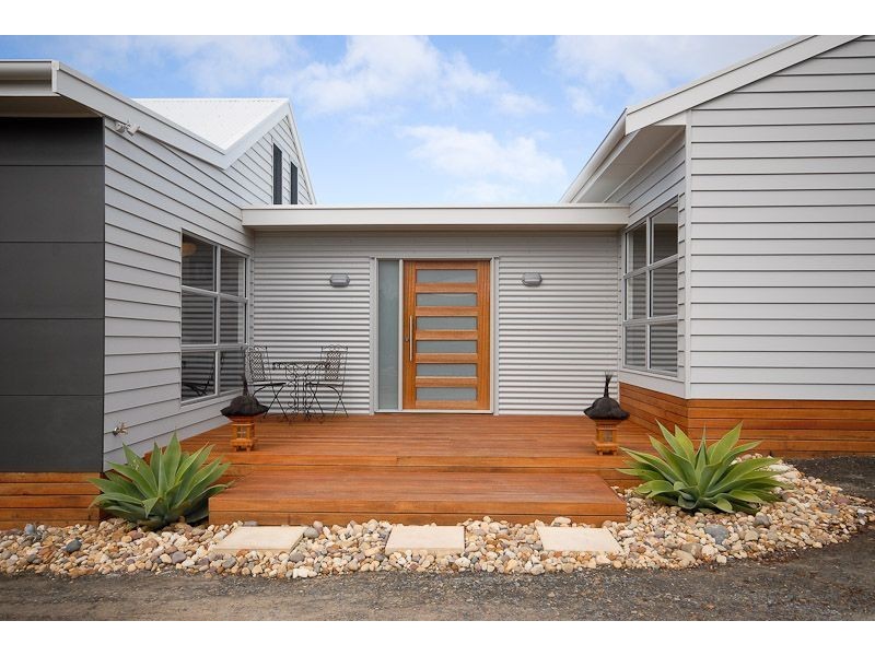 12 Watson Crescent, Port Elliot SA 5212