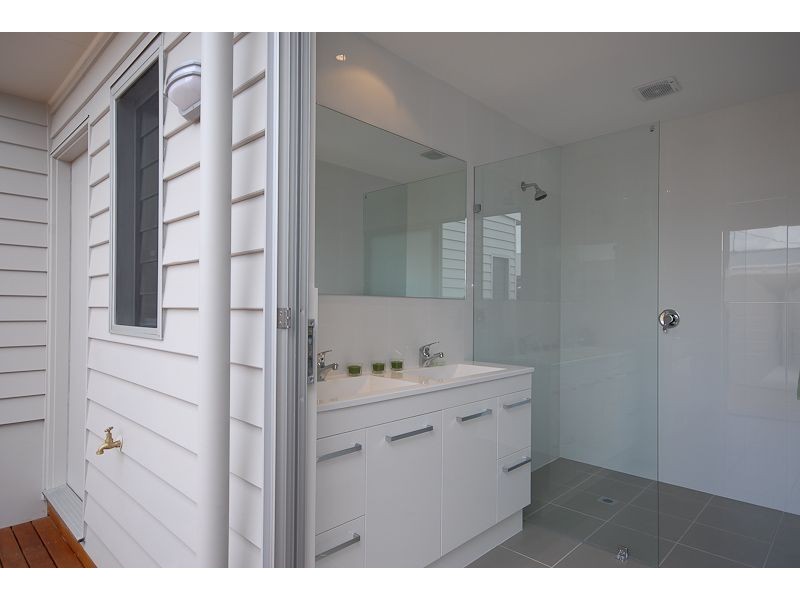 12 Watson Crescent, Port Elliot SA 5212