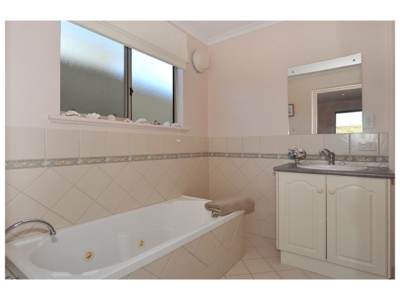 43 Castle Avenue, Goolwa Beach SA 5214