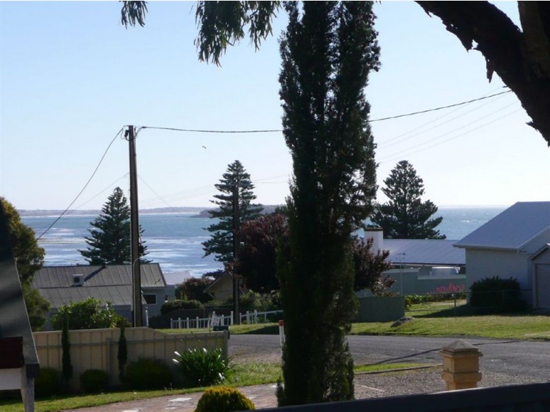 19 Ridge Avenue, Encounter Bay SA 5211