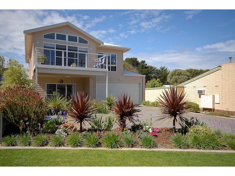 18 Whalers Road, Encounter Bay SA 5211