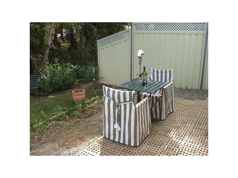 6 Tam OShanta Place, Mccracken SA 5211