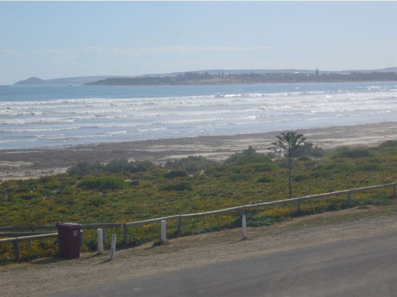 108 Surfers Parade, Middleton SA 5213