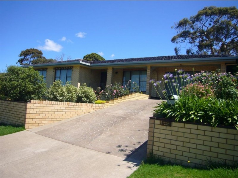 37 Renown Avenue, Victor Harbor SA 5211