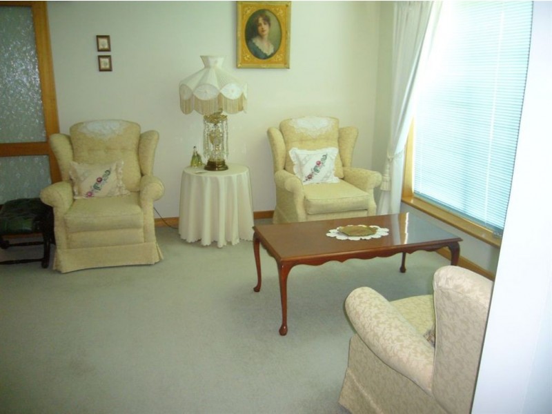 37 Renown Avenue, Victor Harbor SA 5211