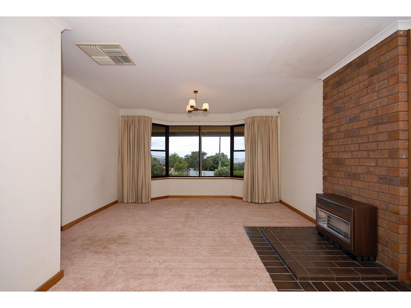 40 Norma Crescent, Encounter Bay SA 5211