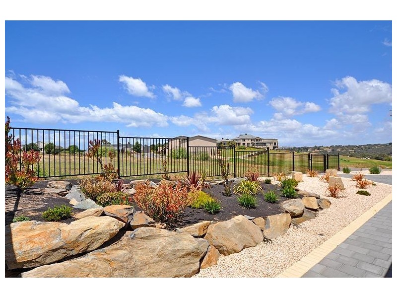 3 Fairway Drive, Mccracken SA 5211