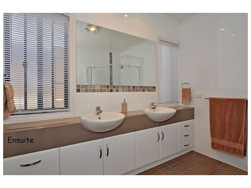 3 Fairway Drive, Mccracken SA 5211