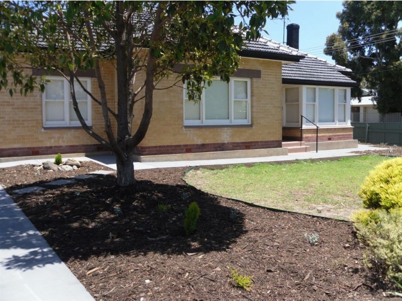 18 The Parkway, Victor Harbor SA 5211