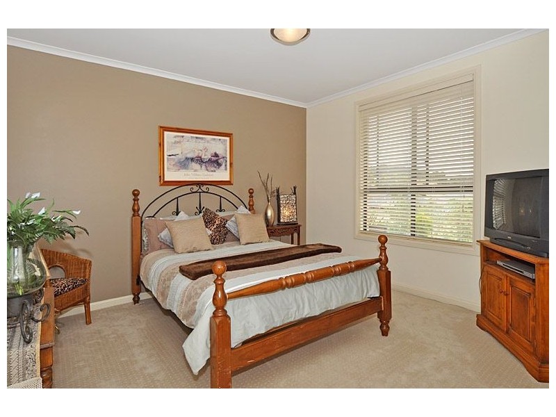 32 Poltong Crescent, Encounter Bay SA 5211