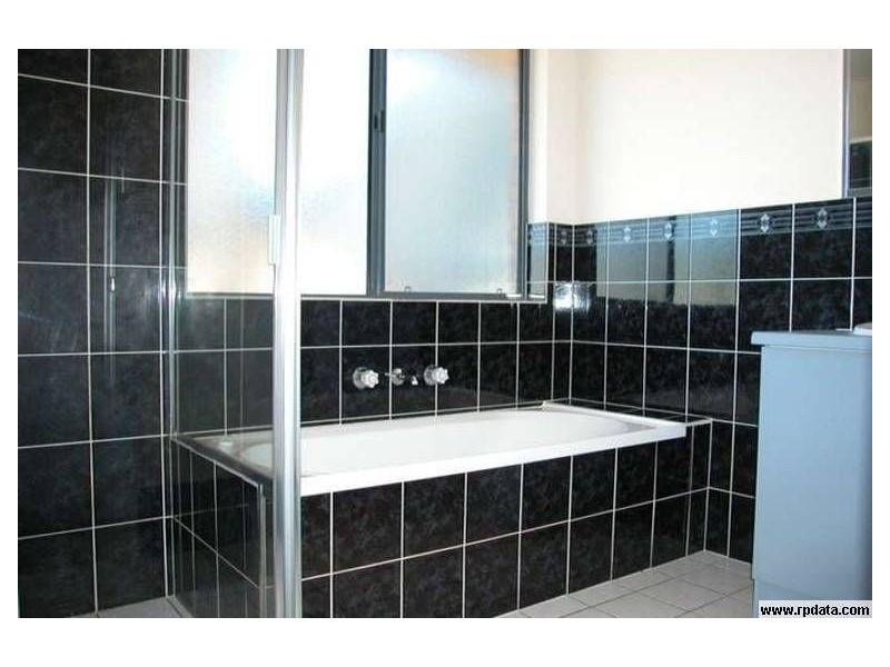 4 Yates Ave, Hayborough SA 5211