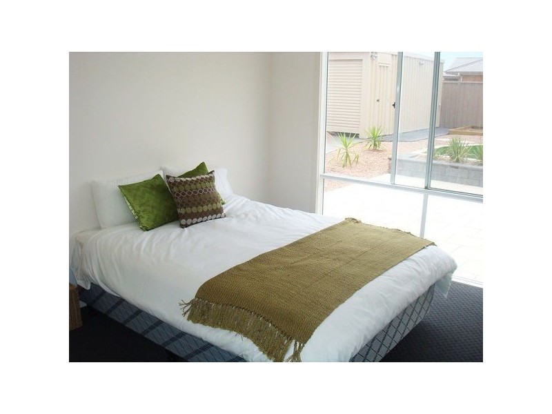 10 Lawrence St, Goolwa North SA 5214