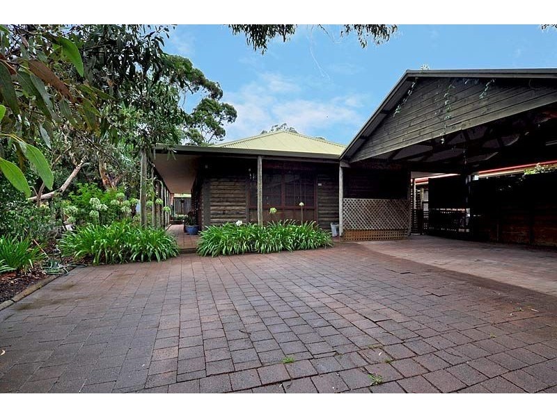 18 Altman Ave, Victor Harbor SA 5211